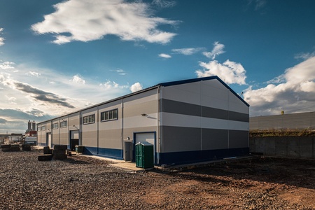 Здание обслуживания тяжелой техники "Артель Старателей Юг"